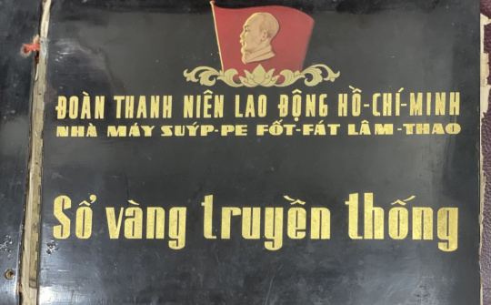 Xúc động những bức tâm thư trong cuốn sổ Vàng truyền thống Supe Lâm Thao
