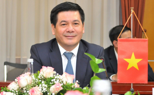 Bộ trưởng Nguyễn Hồng Diên gửi thư cảm ơn nhân ngày khánh thành Phòng Truyền thống ngành Công Thương