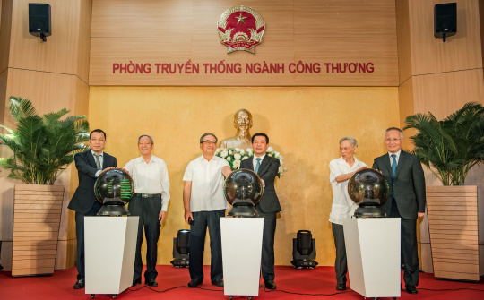 [Tin Ảnh] Lễ khánh thành Phòng Truyền thống ngành Công Thương