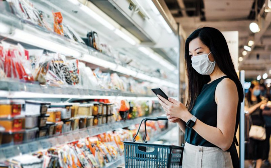 Giải pháp phát triển thương mại, dịch vụ cho các siêu thị bán lẻ: Trường hợp nghiên cứu tại siêu thị Co.opmart TP. Hồ Chí Minh