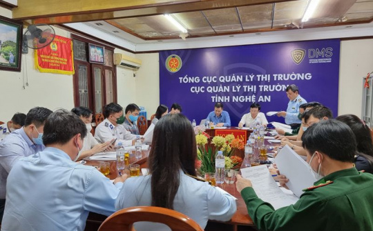 Cục QLTT tỉnh Nghệ An kiểm tra, xử lý hơn 1.100 vụ vi phạm trong 6 tháng đầu năm