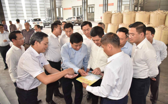 Nhôm Đắk Nông - TKV nỗ lực đẩy mạnh hoạt động sản xuất kinh doanh 6 tháng đầu năm 2022