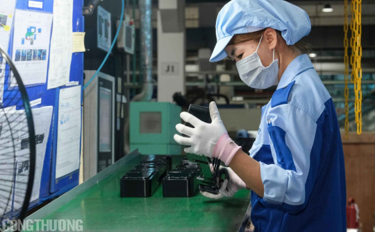 Sản xuất công nghiệp bứt tốc phục hồi, tăng mạnh 11,5% so với cùng kỳ