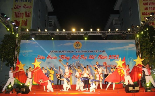 Rộn ràng Liên hoan tiếng hát Thợ mỏ vùng Cẩm Phả