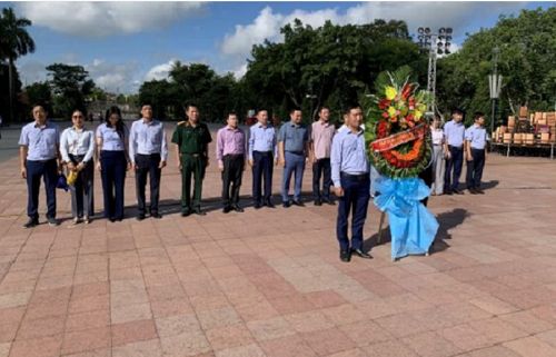 Tập đoàn Petrolimex dâng hương tri ân Anh hùng, Liệt sỹ tại Quảng Trị