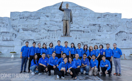 [Tin Ảnh] Màu áo xanh Bộ Công Thương tri ân Ngày Thương binh - Liệt sĩ