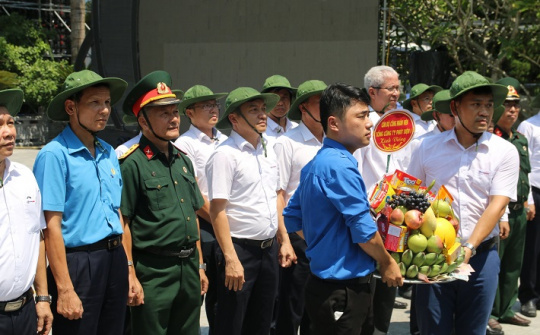 EVNGENCO1 dâng hương tại các địa chỉ đỏ huyện Vị Xuyên, tỉnh Hà Giang