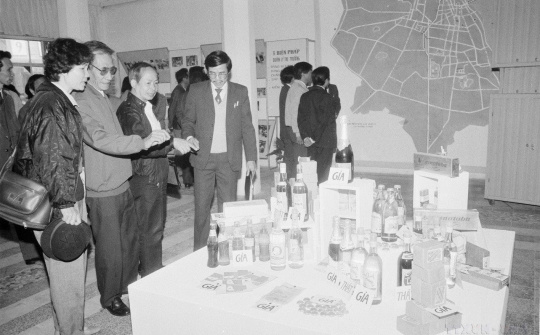 Tự hào 65 năm xây dựng và phát triển lực lượng Quản lý thị trường