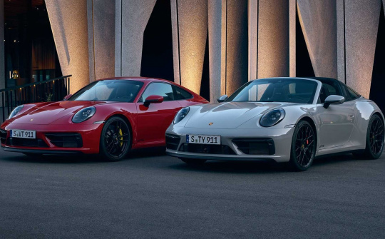 Porsche 911 Carrera GTS Cabriolet 2022: Mạnh mẽ hơn - Khác biệt hơn