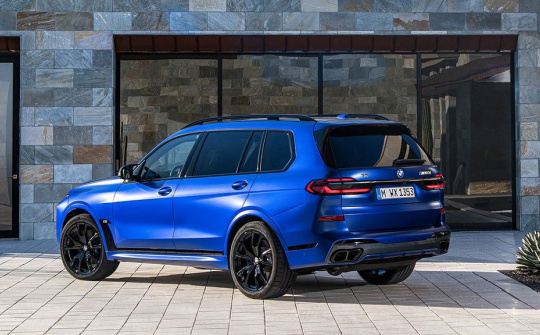 BMW X7 M60i 2023 ra mắt: Một cuộc lột xác toàn diện