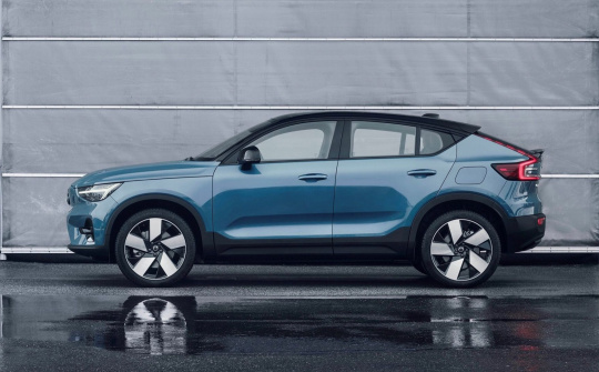 Xe điện Volvo C40 Recharge 2022 chốt giá 1,35 tỷ đồng
