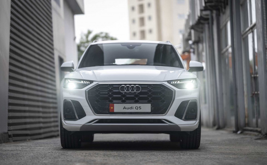Soi từng chi tiết Audi Q5 2021 vừa ra mắt tại Việt Nam