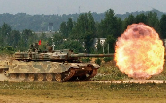 Xe tăng đắt nhất thế giới K2 Black Panther "khủng khiếp" cỡ nào?