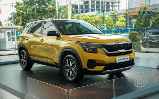 Top xe đa dụng tháng 2/2021: Hyundai Santa Fe và Kia Sorento trượt dốc