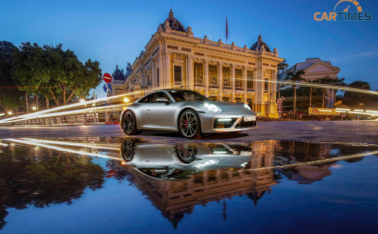 Lái siêu xe Porsche 911 "ngắm" những điểm đẹp nhất của Hà Nội trong 40 giây