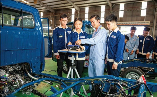 THACO đồng hành, hỗ trợ việc làm cho sinh viên Quảng Nam