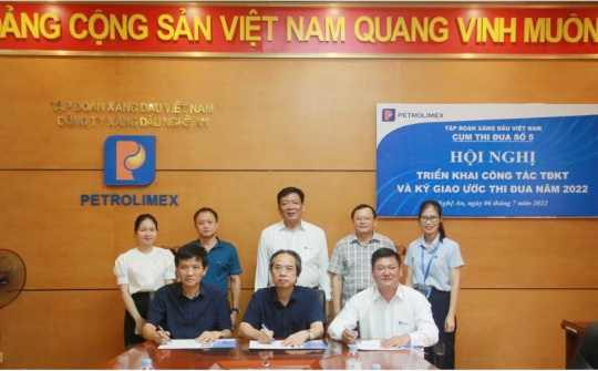 Cụm thi đua số 5 Petrolimex ký giao ước thi đua năm 2022