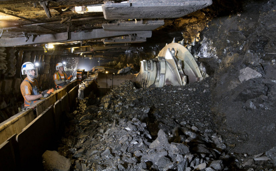 Fitch Solutions: Nâng mạnh dự báo giá than tại khu vực châu Á trong năm nay và 2023