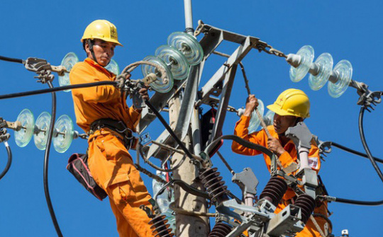 EVN tiên phong trong triển khai tiết kiệm điện