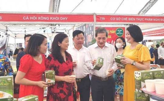 Hà Nội đẩy mạnh thực hiện Cuộc vận động “Người Việt Nam ưu tiên dùng hàng Việt Nam''