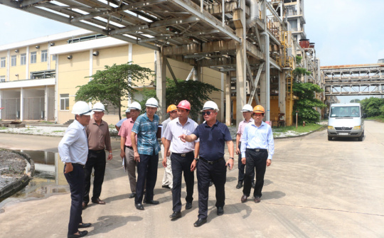 Chủ tịch HĐTV Vinachem làm việc với Công ty Cổ phần Phân đạm và Hóa chất Hà Bắc