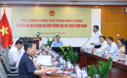 Phát huy hiệu quả vai trò của hệ thống Thương vụ - sứ giả kinh tế của Việt Nam tại nước ngoài trong hội nhập kinh tế quốc tế