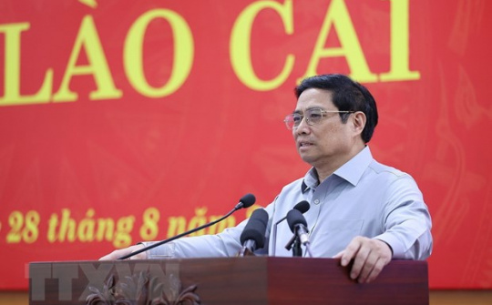 Thủ tướng: Thúc đẩy kinh tế cửa khẩu thành điểm đột phá của Lào Cai