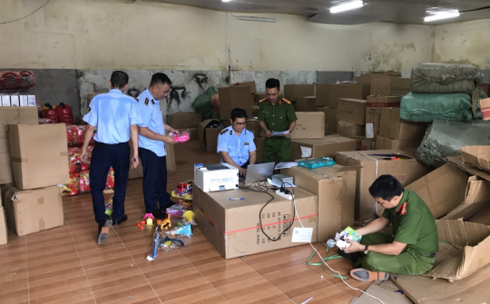 Quản lý thị trường Thái Bình tạm giữ hơn 4.000 đồ chơi trẻ em không rõ nguồn gốc
