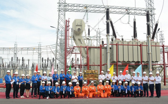 EVN: Gắn biển công trình thanh niên cấp Đoàn Khối Doanh nghiệp Trung ương