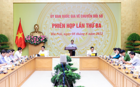 Chuyển đổi số đồng bộ nhưng phải có trọng tâm, trọng điểm