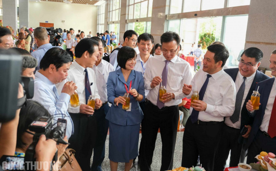 Central Retail đồng hành cùng nhãn lồng Hưng Yên: Không dừng lại ở thúc đẩy tiêu thụ