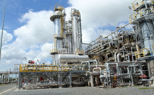 Nghiên cứu ứng dụng các giải pháp công nghệ trong thu gom, xử lý và sử dụng khí đồng hành ở các mỏ của liên doanh Việt - Nga Vietsovpetro và các mỏ lân cận