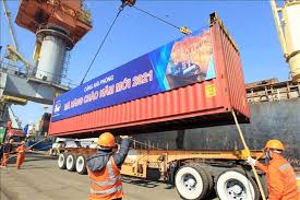 Giải pháp đào tạo và phát triển nguồn nhân lực cho ngành logistics Việt Nam