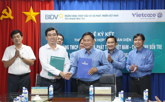Ký kết hợp tác toàn diện giữa BIDV Bến Tre và Công ty TNHH Chế biến dừa Lương Quới