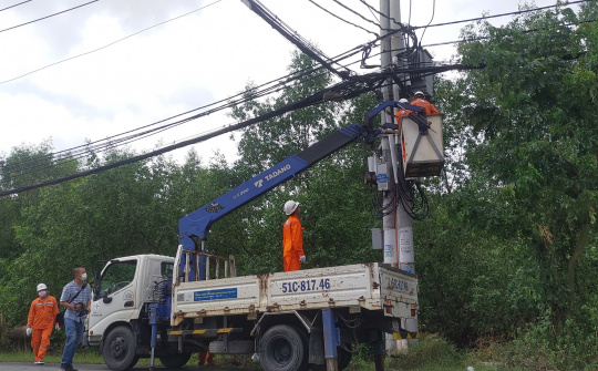 Điện lực TP.HCM sẵn sàng các phương án ứng phó với bão Noru