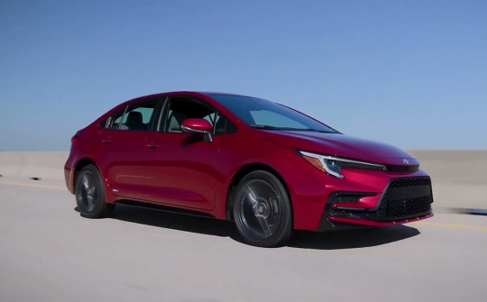 Chi tiết phiên bản sedan của Toyota Corolla 2023