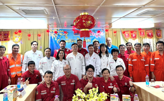 Lãnh đạo thành phố Vũng Tàu và lãnh đạo Vietsovpetro tới thăm và chúc Tết tại Giàn CNTT-2