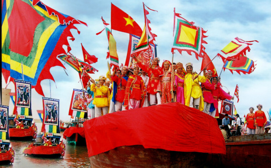 Kiểm soát chặt, bình ổn giá dịch vụ vui chơi, ăn uống dịp lễ hội sau Tết