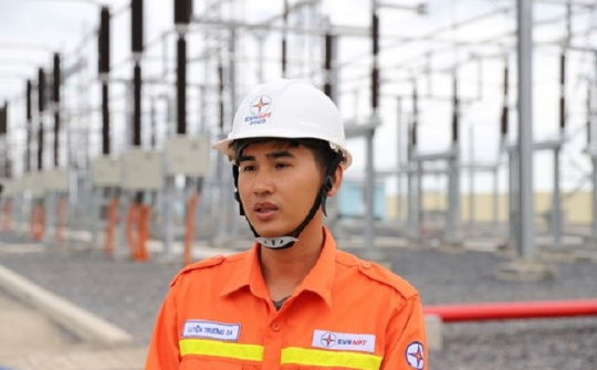 Đầu năm trò chuyện với người đạt giải Nhất thợ giỏi EVN năm 2022 nghề quản lý vận hành trạm biến áp