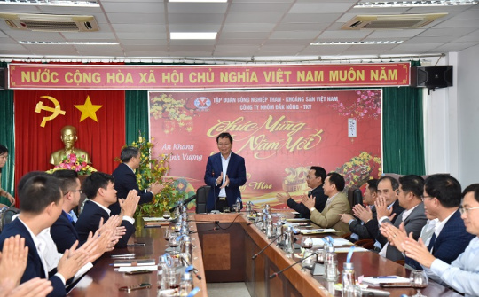 Công ty Nhôm Đắk Nông: Tiếp đón đoàn lãnh đạo tỉnh ủy Đắk Nông đến thăm và chúc Tết
