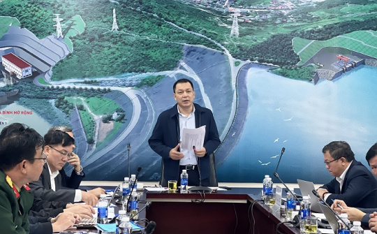Lãnh đạo Bộ Công Thương kiểm tra công trường Nhà máy Thủy điện Hoà Bình mở rộng