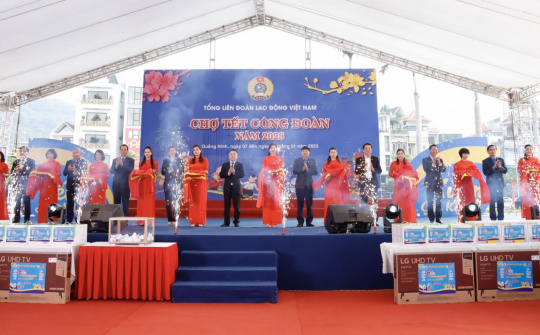 Công đoàn TKV: Khai mạc “Chợ Tết Công đoàn” năm 2023