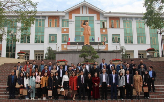 VALOMA hỗ trợ Trường cao đẳng Cơ điện Phú Thọ đào tạo ngành Logistics