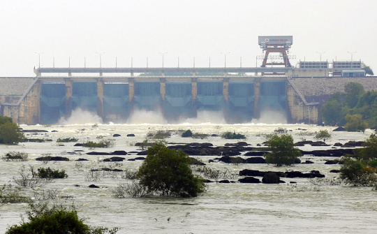 Mực nước hồ thủy điện ngày 16/10: Hồ Trị An xả tràn lần thứ 3 trong năm