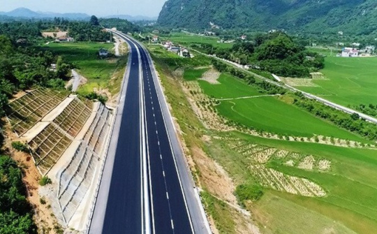 Hơn 3.900 tỷ đồng đầu tư xây dựng 2 đoạn tuyến đường Hồ Chí Minh