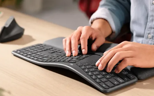Bàn phím công thái học Wave Keys, sản phẩm tiện dụng cho người dùng văn phòng