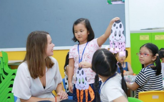 5 cách hiệu quả khi sử dụng ngôn ngữ cơ thể mà giáo viên tiếng Anh nên làm thường xuyên