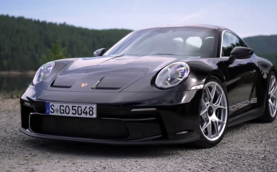 Porsche 911 S/T: Mẫu xe di sản lấy cảm hứng từ 911 GT3 Touring
