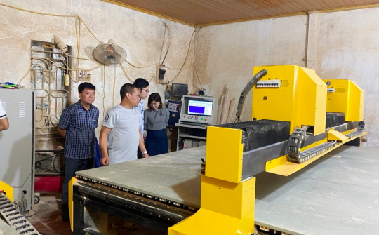 Vĩnh Phúc: Nghiệm thu đề án “Hỗ trợ kinh phí đầu tư máy móc thiết bị trong sản xuất mộc”