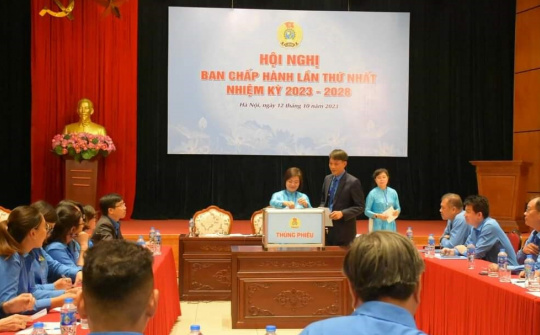 Bà Phạm Thị Thanh Tâm tái cử Chủ tịch Công đoàn Dệt May Việt Nam